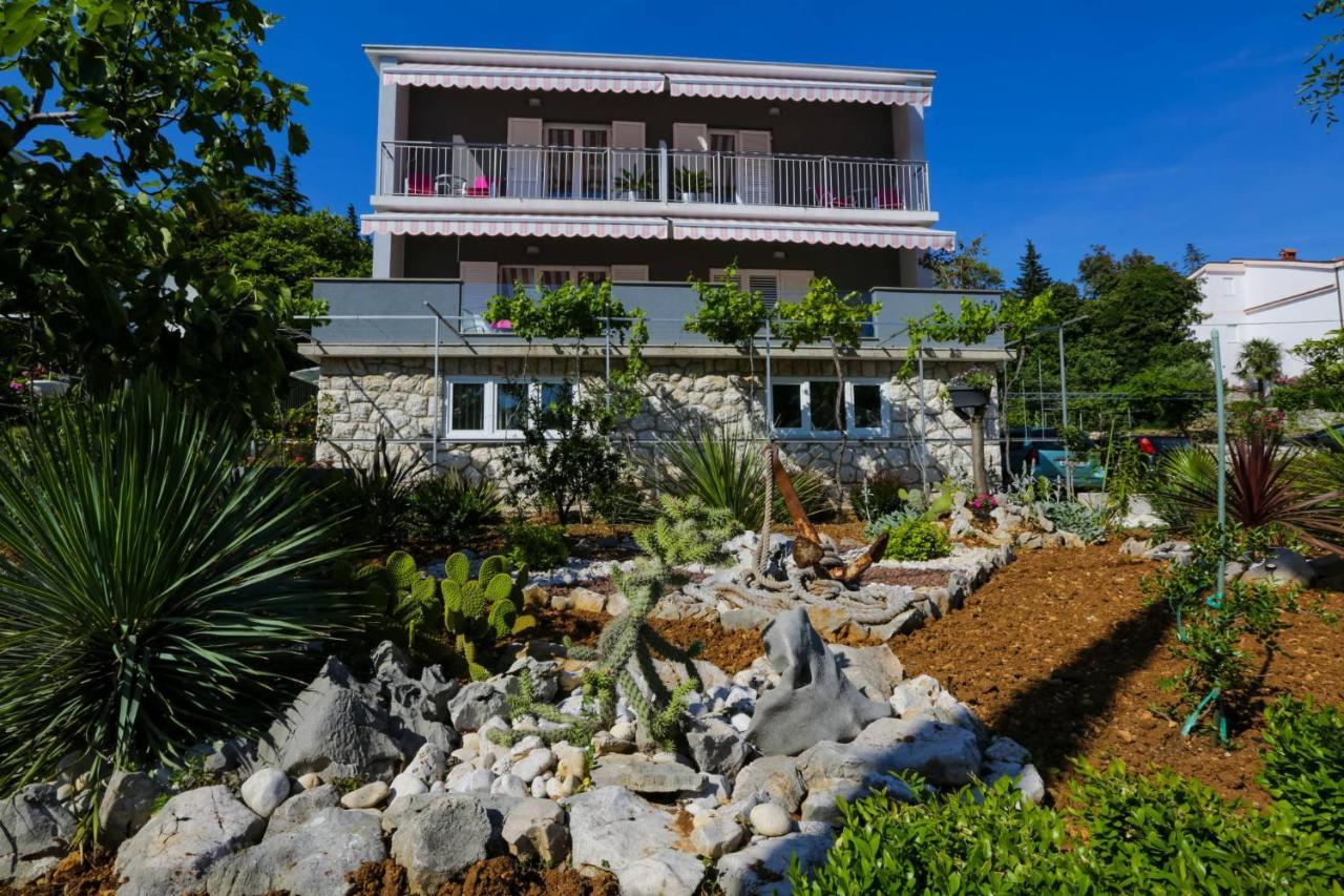 House Diana Hotel Dramalj Buitenkant foto